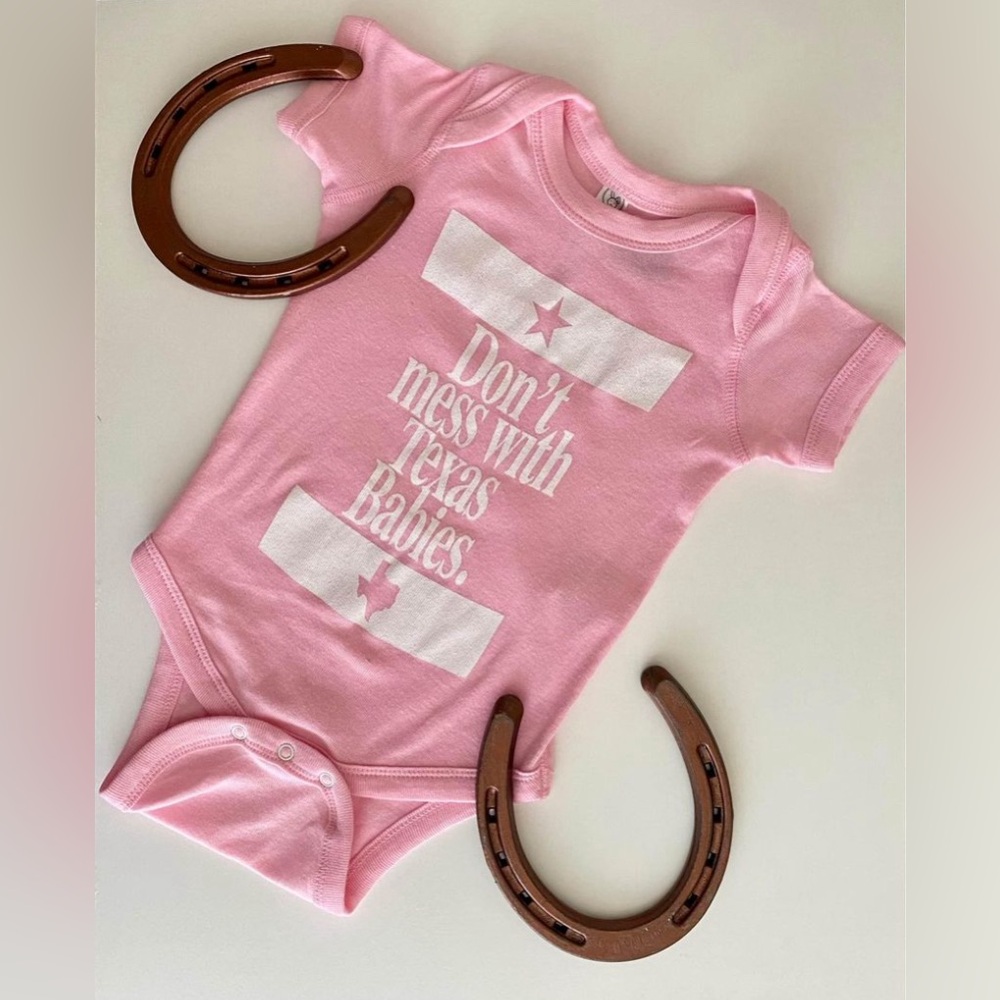 NEW 3-6 Month Pink Texas Baby Onesie Shirt Country Southern Outfit Funny Novelty